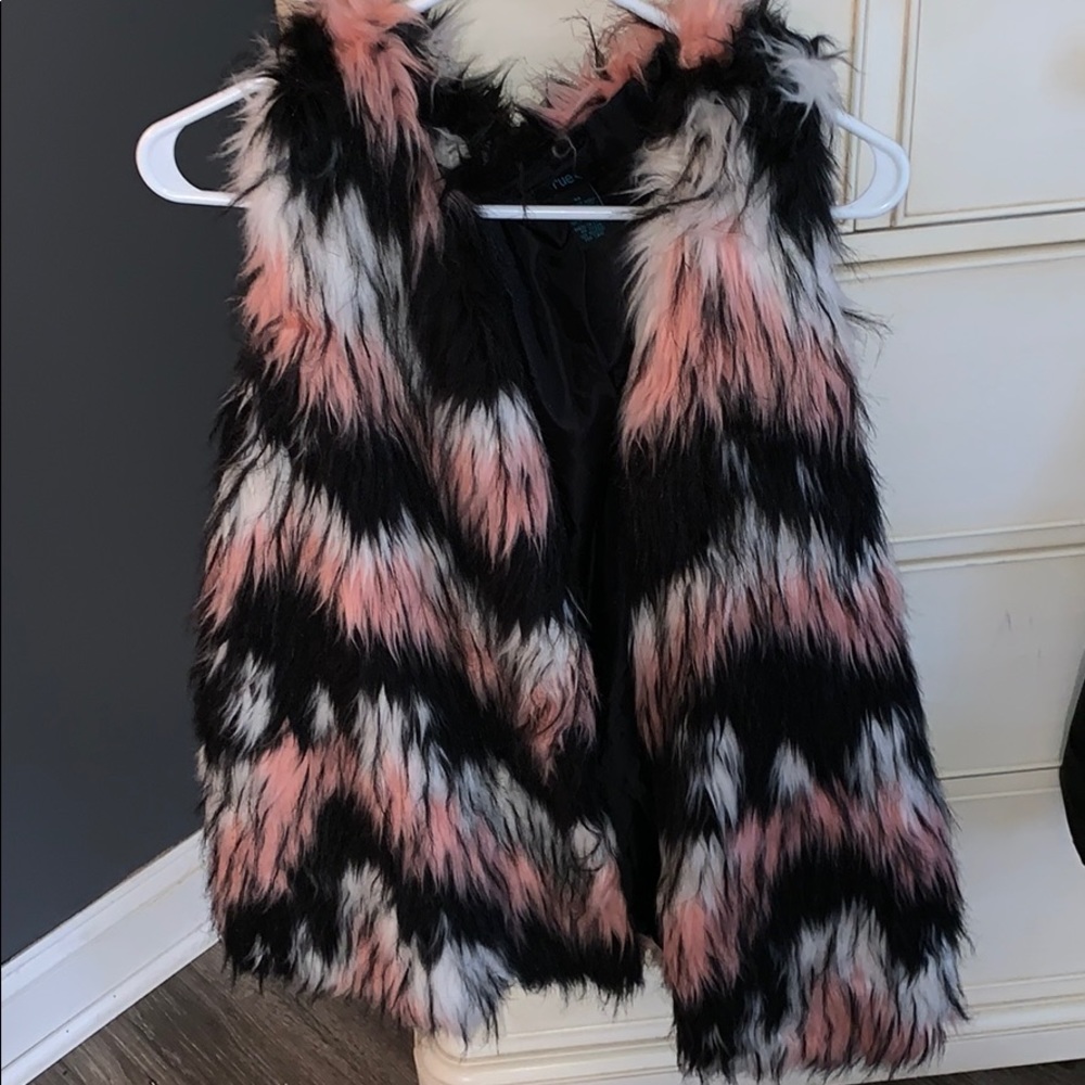 Fuzzy Vest!!